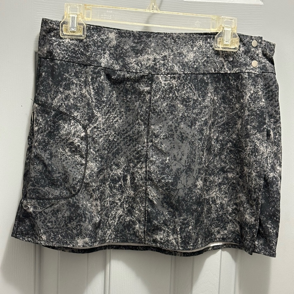 Columbia Tennis Skirt Black Snakeskin Print Wraparound Women’s Medium